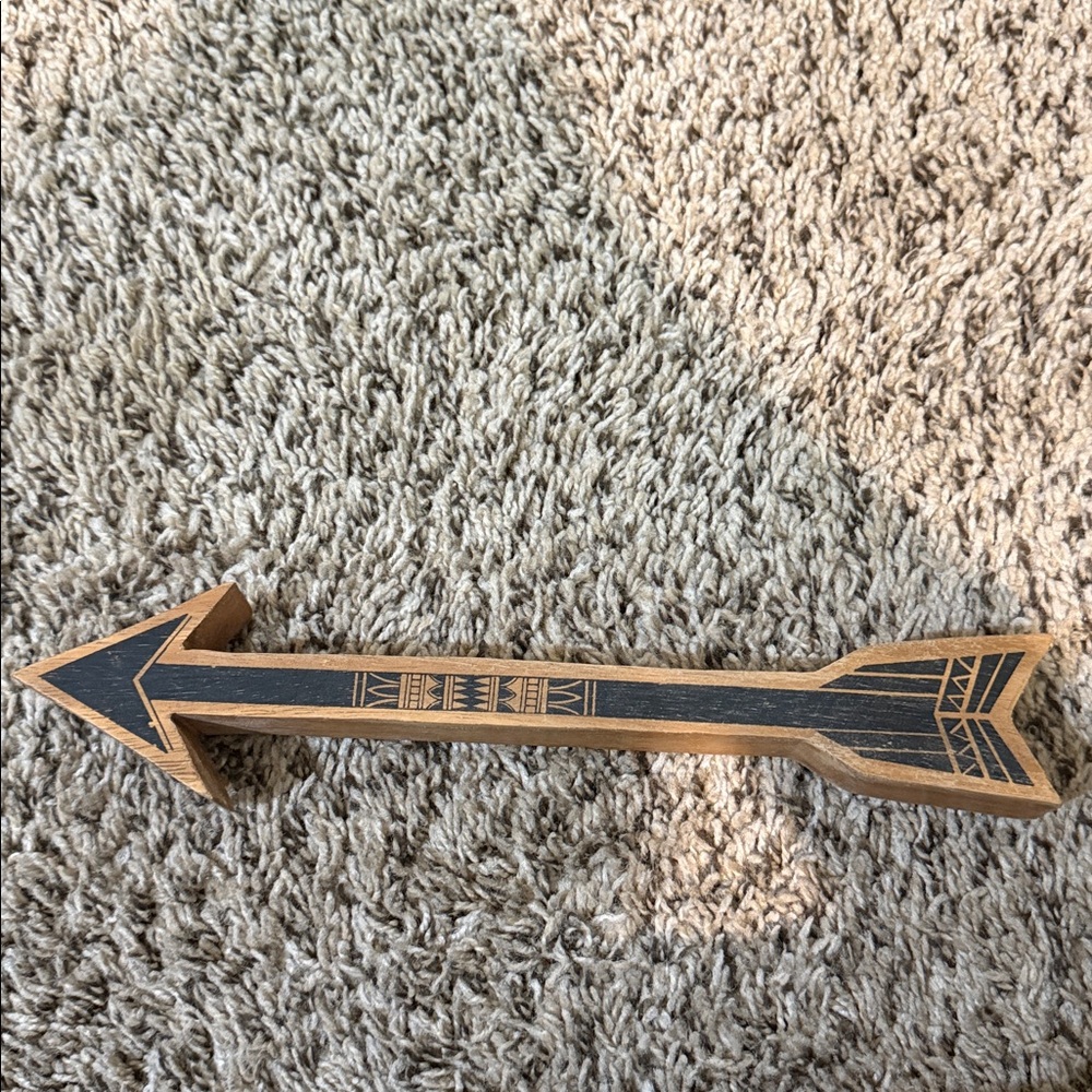Wooden Arrow Wall Decor
